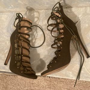 Liliana Jesse style Heels